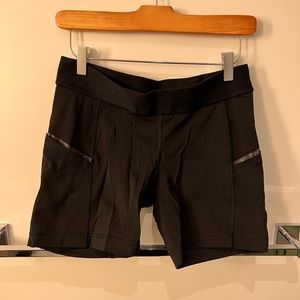 Lululemon 6” biker shorts (black, size 8)
